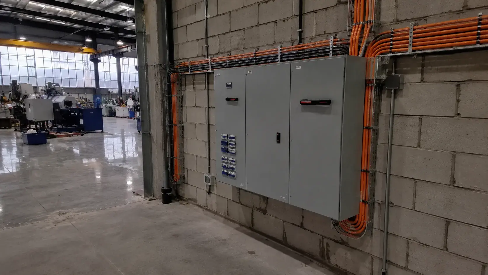 Postavljanje elektroinstalacija u novoj hali – Beograd